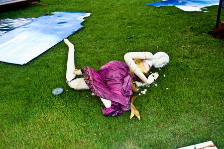 statues of Godnesses from the parade for Kings Birthday in Bangkok are waiting to be brought back to the depotのeditorial素材