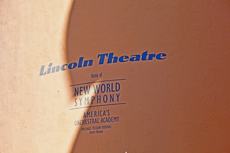 MIAMI BEACH, USA - AUGUST 02: Midday view at Lincoln Road to the Sign Lincoln Theater  on August 02,2010 in Miami Beach, Florida.  The Lincoln Theatre is the home of the New World Symphony.のeditorial素材