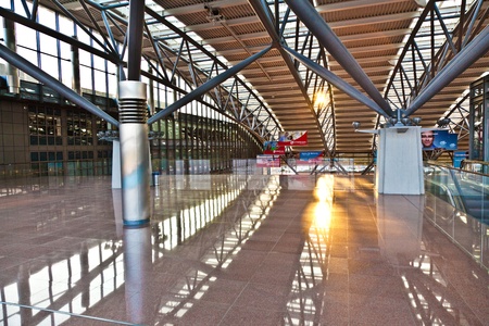 HAMBURG, GERMANY - APRIL 20: Departure hall in early morning light at the new terminal 2 in Hamburg on April 20, 2010 in Hamburg, Germany. Fuhlsbuettel is the 3d largest Airport in germany.のeditorial素材
