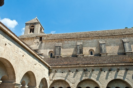 Cloister of Senanque Abbey, Vaucluse, Gordes, Provence, Franceのeditorial素材