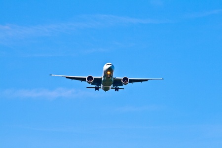 aircraft in landing approach