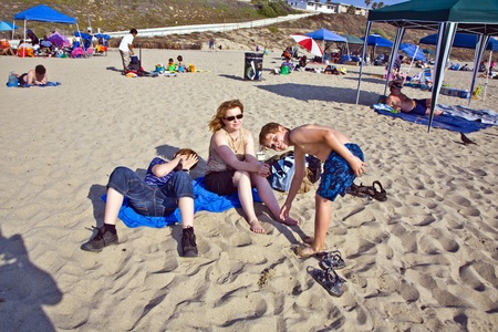 REDONDO BEACH, USA - JULY 7: people enjoy the beach on July 7,2008 in Redondo Beach, USA. Redondo Beach was originally part of the 1785 Rancho San Pedro Spanish land grant that later became the South Redondo area.のeditorial素材