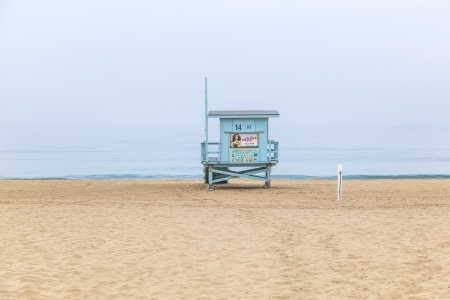 REDONDO BEACH, USA - JUNE 29:  Life guard hut at the beach to observe the swimmers on June 29, 2012 in Redondo Beach, USA. In 1918 first lifeguards started, employed by city of Los Angeles.のeditorial素材