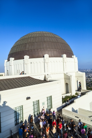 LOS ANGELES, CA - JUNE 10: people visit the observatory in Griffith park on June 10, 2012 in Los Angeles. Due to Griffiths last will the entrance for the public is free at the observatory.のeditorial素材
