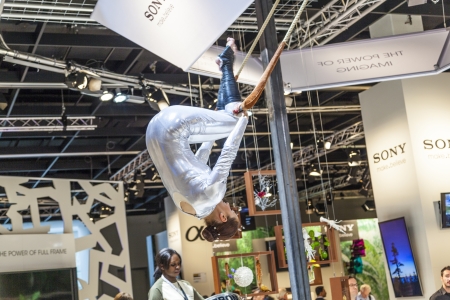 PHOTOKINA, COLOGNE - SEPTEMBER 21: Models for Photokina - World of Imaging, Top Event for the Trade and User, shooting with models for visitors, September 21, 2012 in Cologne, Germany.のeditorial素材