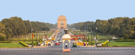 DELHI, INDIA - NOV 16: view on Rajpath boulevard to India gate on NOV 16,2012 in Delhi, India. (Rajpath is the ceremonial boulevard in New Delhi. Parades takes place here for India Republic day.のeditorial素材