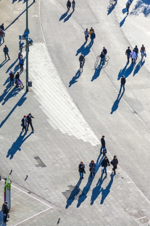 FRANKFURT, GERMANY - OCT 20: people walk along the Zeil on Oct 20, 2009 in Frankfurt, germany. The zeil is since the 19th century  best known and top selling pedestrian zone in Germany.のeditorial素材