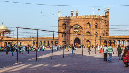 DELHI, INDIA - NOVEMBER 8, 2011: worshipers at the courtyard of Jama Masjid Mosque in Delhi , India. Jama Masjid is the principal mosque of Old Delhi in India.のeditorial素材