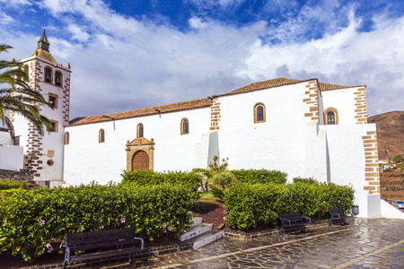 View of cathedral church of Saint Mary of Betancuria in Fuerteventura, Canary Islands, Spainの写真素材