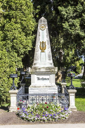 VIENNA, AUSTRIA - APR 26, 2015: Last Resting Place of composer Ludwig van Beethoven Grave at the Vienna Central Cemetery in Vienna, Austria.のeditorial素材