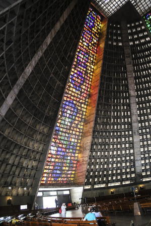 RIO DE JANEIRO, BRAZIL - JANUAR 30, 2015 - Interiors of cathedral of Rio De Janeiro (San Sebastian). The cathedral was designed by Edgar Fonseca in a modern style.のeditorial素材