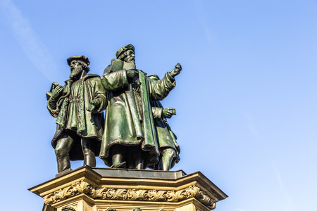 The Johannes Gutenberg monument on the southern Rossmarktのeditorial素材