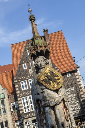BREMEN, GERMANY - MAY 12, 2016: Medieval statue of Knight Roland in front of the town hall at Bremen. The Bremen Roland is a statue of Roland, erected in 1404.のeditorial素材