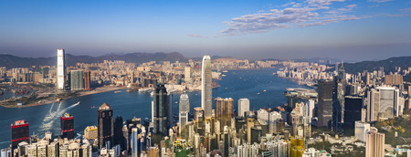 KOWLOON, HONGKONG - JAN 9, 2010: Hong Kong view from Victoria Peak to the bay and the skyscraper in sunset, Kowloon, Hongkong.のeditorial素材