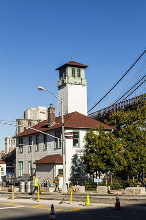 BROOKLYN, NEW YORK - OCT 23, 2015: Brooklyn Ice Cream Factory in Brooklyn Bridge Park.のeditorial素材