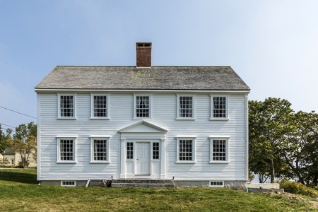CASTINE, USA - SEP 17, 2017: John Perkins House is a historic house museum in Castine, Maine. Built in 1765, it is one of the oldest houses in Castine, and a well-preserved example of Georgian architecture.のeditorial素材