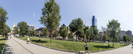 BOSTON, USA - SEP 13, 2017: people enjoy the Park Boston Common. Dating from 1634, it is the oldest city park in the United States.のeditorial素材