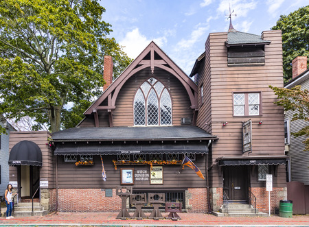 SALEM, USA - SEP 14, 2017: old victorian house serves as Witch Dungeon Museum in Salem, Massachusetts, USAのeditorial素材