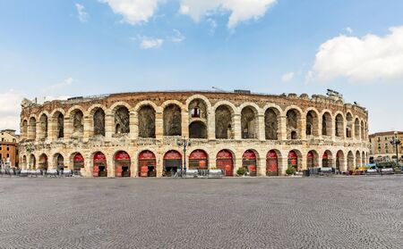 famous old roman arena di Verona in Italyの写真素材