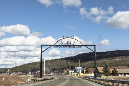 Williams, Arizona - March 7, 2019: entering the iron town gate to the city of Williams, the gateway to the Grand Canyon.のeditorial素材