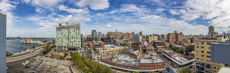 New York, USA - October 7, 2017: view to downtown Manhattan, New York from the end of the High line trail from the platform of the Whitney  museum.のeditorial素材