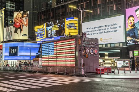 NEW YORK, USA  OCT 7, 2017:  recruitment station for the army at times square. Times square is a symbol for New York life and amusement.のeditorial素材