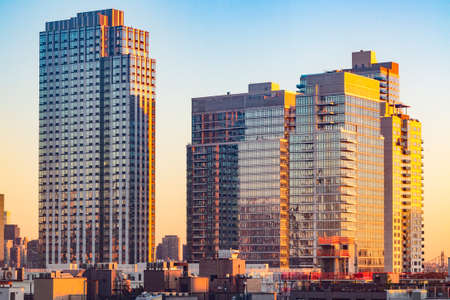 New York, USA - November 7, 2018: view to Skyline of New York in golden sunset light, USA.のeditorial素材