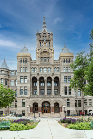 Salt Lake city, USA - May 28, 2002: view to salt lake city country hall under blue sky.の写真素材