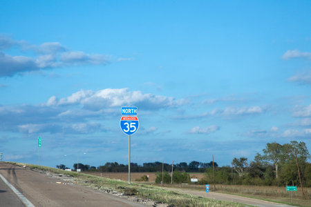 riding north at interstate 35 without traffic on the streetの写真素材