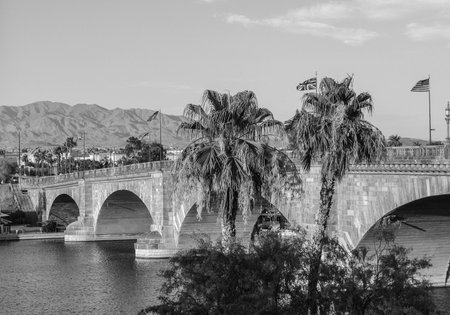 London Bridge in Lake Havasu, old historic bridge rebuilt with original stones in Americaの写真素材