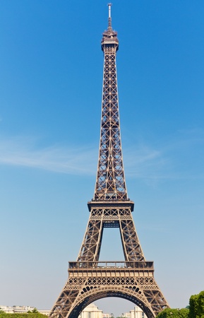 The Iconic Eiffel Tower in Paris France on a Sunny Blue Sky Dayの写真素材