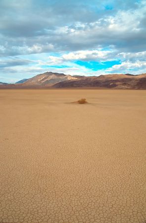 Racetrack Playa is a seasonally dry lake (a playa) located in the northern part of the Panamint Mountains in Death Valley National Park, California, U.S.A.. It is famous for 'sailing stones', rocks that mysteriously move across its surface.の写真素材