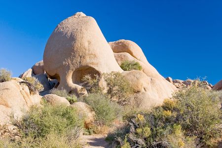  Rock - formation located in Joshua Tree National Park, United States, along the main east-west park road.の写真素材