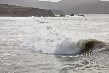 Pacifica Pier is a fishing pier in Pacifica, California. The L shaped pier spans the Pacific Ocean for a quarter mile from the City of Pacifica.の写真素材