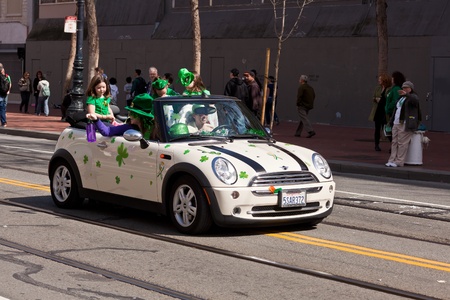 SAN FRANCISCO, CA, USA - MARCH 12:  The 160th Annual St. Patrick's Day Parade, March 12, 2011 in San Francisco, CA, USAのeditorial素材