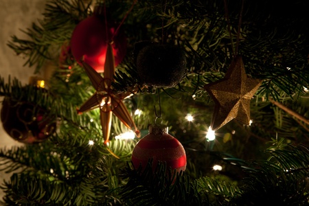 Christmas ornaments are decorations (usually made of glass, metal, wood or ceramics) that are used to festoon a Christmas tree.の写真素材