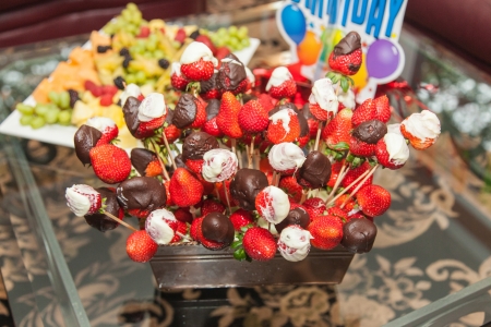 Chocolate-covered strawberries make an easy and elegant candy dessert.の写真素材