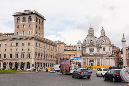 Santa Maria di Loreto is a 16th-century church in Rome, central Italy, located just across the street from the Trajan's Column, near the giant Monument of Vittorio Emanuele IIのeditorial素材