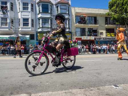 SAN FRANCISCO, CA/USA - MAY 25: San Francisco Carnaval Grand Parade on Memorial Day Weekend 2014 in San Francisco.のeditorial素材