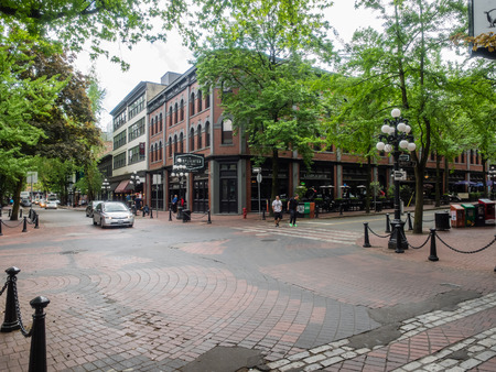 Gastown is a national historic site in Vancouver, British Columbia, at the northeast end of Downtown adjacent to the Downtown Eastsideのeditorial素材