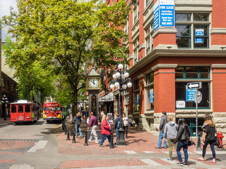Gastown is a national historic site in Vancouver, British Columbia, at the northeast end of Downtown adjacent to the Downtown Eastsideのeditorial素材