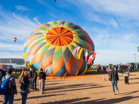 WINDSOR, CA/USA - June 20, 2015: 25th Annual Sonoma County Hot Air Balloon Classic is a yearly event where you can experience balloons up close, watch them launch, and even take tethered rides.のeditorial素材