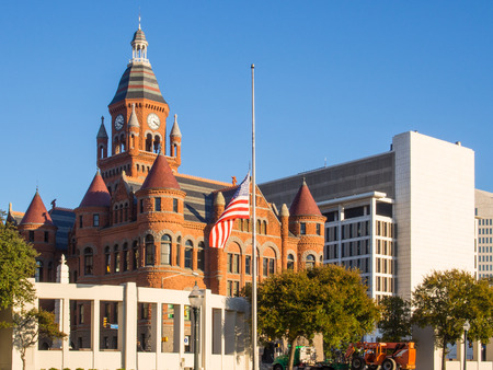 Dallas County Courthouse, built in 1892 of red sandstone rusticated marble accents, is a historic governmental building located at 100 South Houston Street in Dallas, Texas.のeditorial素材
