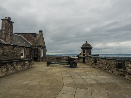 One O'Clock Gun at Edinburgh Castle is a time signal, fired every day at precisely 13:00, excepting Sunday, Good Friday and Christmas Day.のeditorial素材