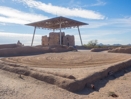 Casa Grande Ruins National Monument in Coolidge, Arizona, just northeast of the city of Casa Grande, preserves a group of Ancient Pueblo Peoples Hohokam structures of the Pueblo III and Pueblo IV Eras.のeditorial素材