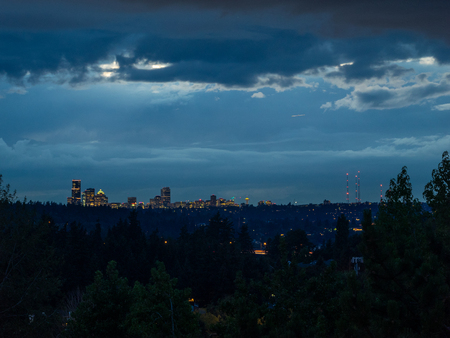 Seattle skyline view on cloudy evening.の写真素材