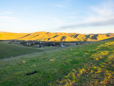Tassajara Ridge Trail Loop is a 9.2 mile lightly trafficked loop trail located near San Ramon, California that offers scenic views and is good for all skill levels.の写真素材
