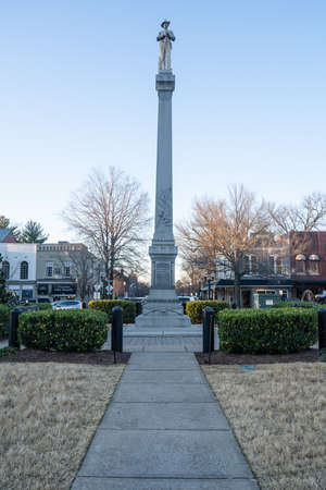 Franklin is a city and county seat of Williamson County, Tennessee, United States. About 21 miles (34 km) south of Nashville, it is one of the principal cities of the Nashville metropolitan area and Middle Tennessee.のeditorial素材