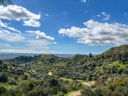 Griffith Observatory is an observatory in Los Angeles, California, on the south-facing slope of Mount Hollywood in Griffith Park.の写真素材