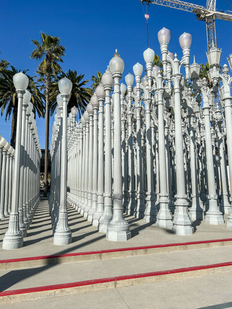 Los Angeles County Museum of Art (LACMA) is an art museum located on Wilshire Boulevard in the Miracle Mile vicinity of Los Angeles. LACMA is on Museum Row, adjacent to the La Brea Tar Pitsの写真素材